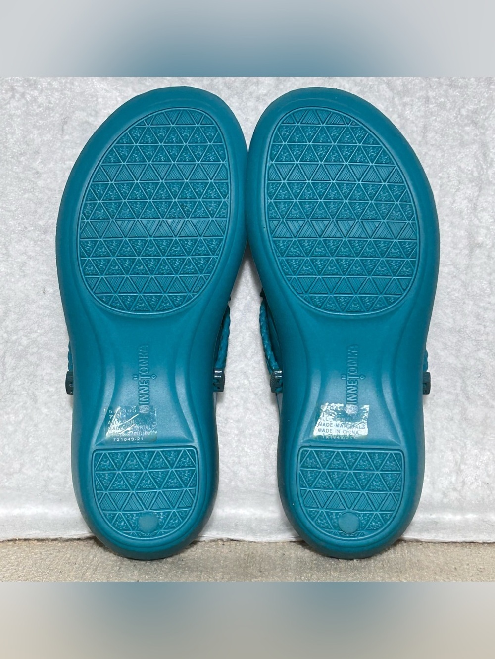 Minnetonka Womens Turquoise Silverthorne Prism Thong Slide Slip On Sandals SZ 7 - Picture 9 of 12